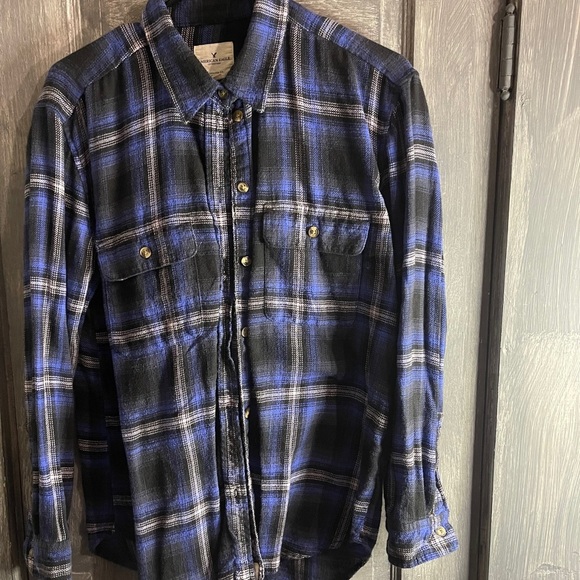 S59 American Eagle Outfitters Blue and Black Button Down Shirt - Picture 1 of 4